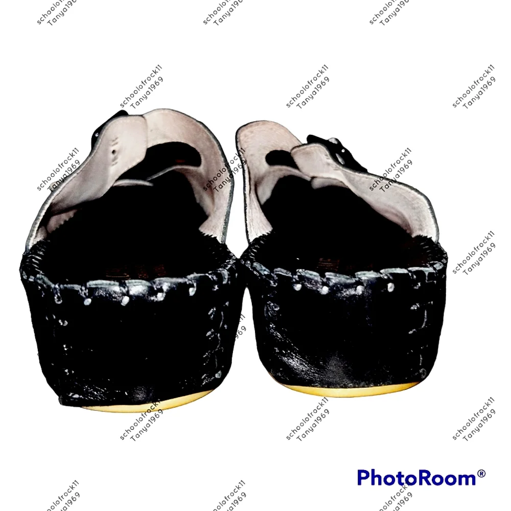 La Plume brand Patent Leather sandals - Picture 4 of 6